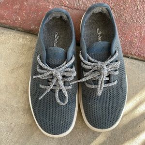 AllBirds Tree Runners. Size 6. Gently worn.